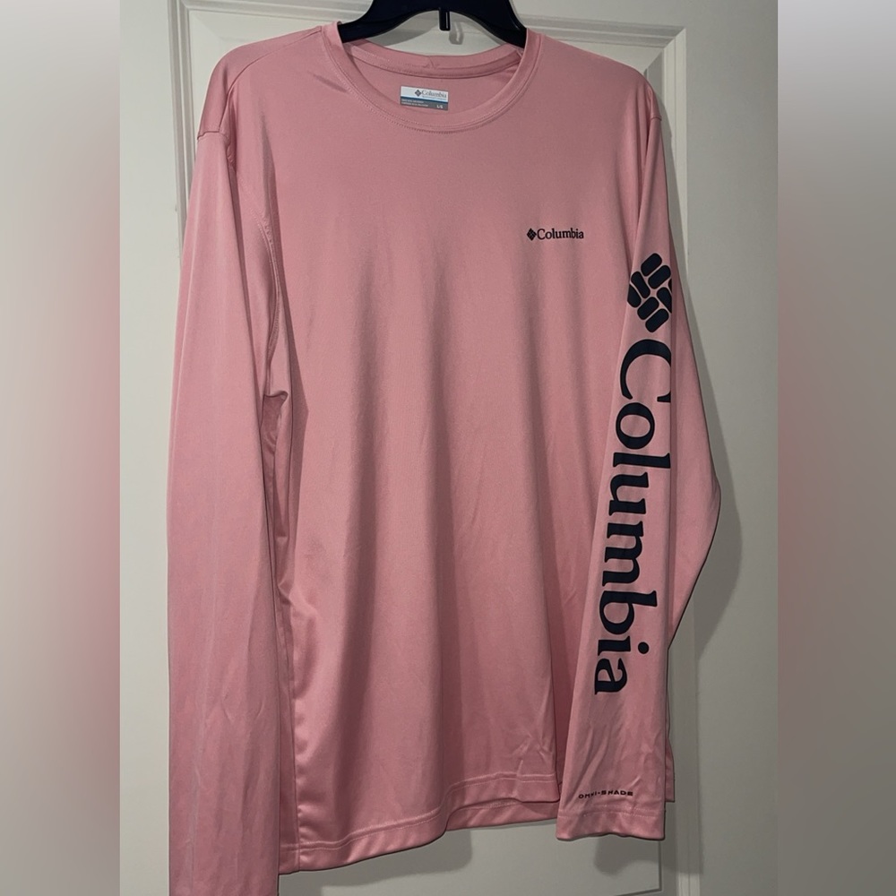 WOMANS COLUMBIA TOP